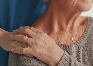 hand-on-shoulder-email